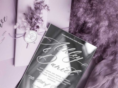 silver mirror invites with lilac color